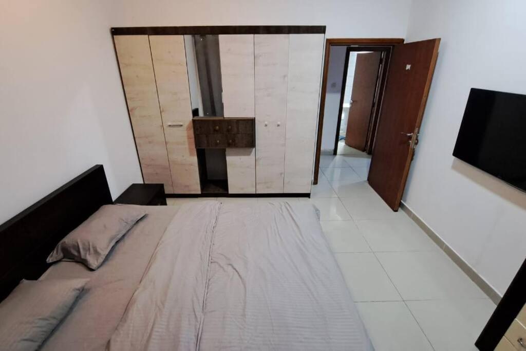 2 Bedroom With 4 King Size Beds Dubai Exterior photo